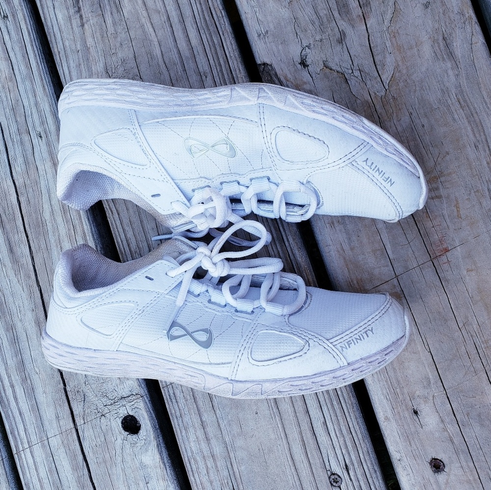 Nfinity Rival Cheer Shoe size 7